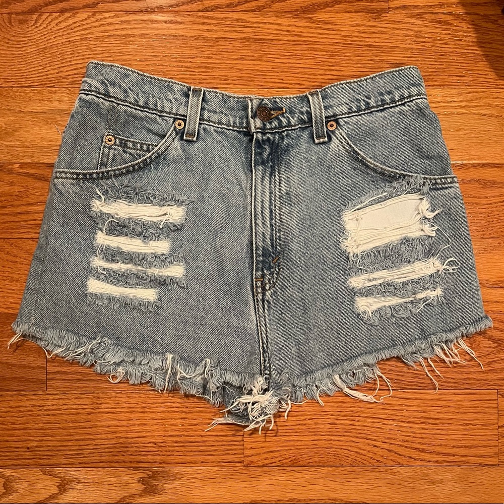 Levi’s denim shorts